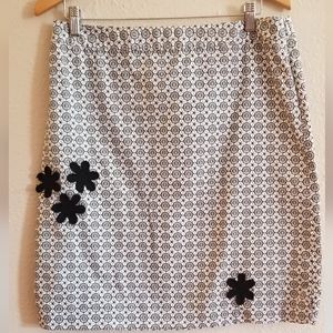 Gap woman 100% cotton skirt small geometric black and white floral sz 12
